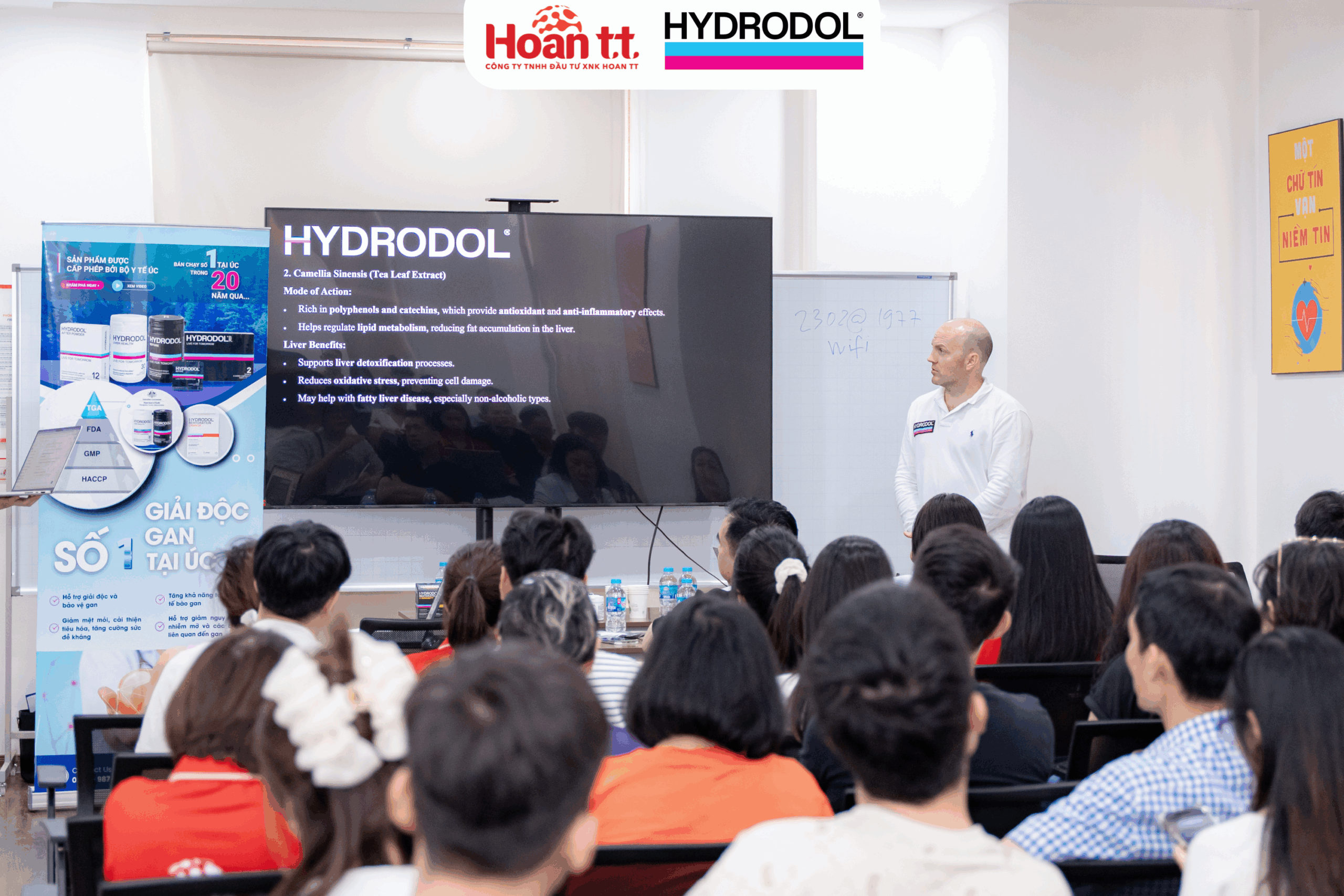 CEO & Co-founder - Will Crothers trình bày về cơ chế hoạt động của sản phẩm Hydrodol 
