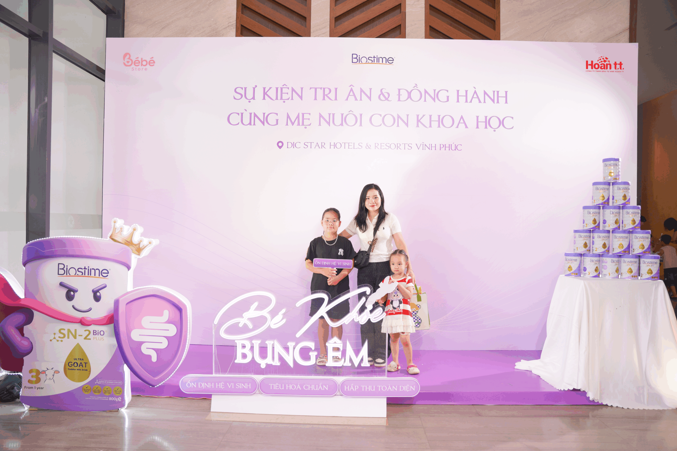 Mẹ và các bé cùng tham gia sự kiện “Bé khoẻ bụng êm”